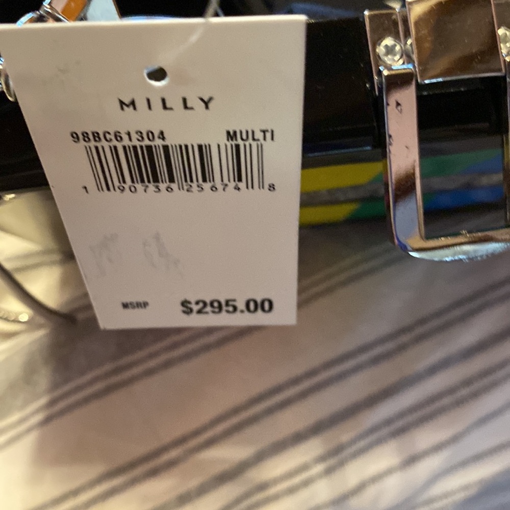 NWT MILLY BITE ME LIP CLUTCH - Picture 4 of 6